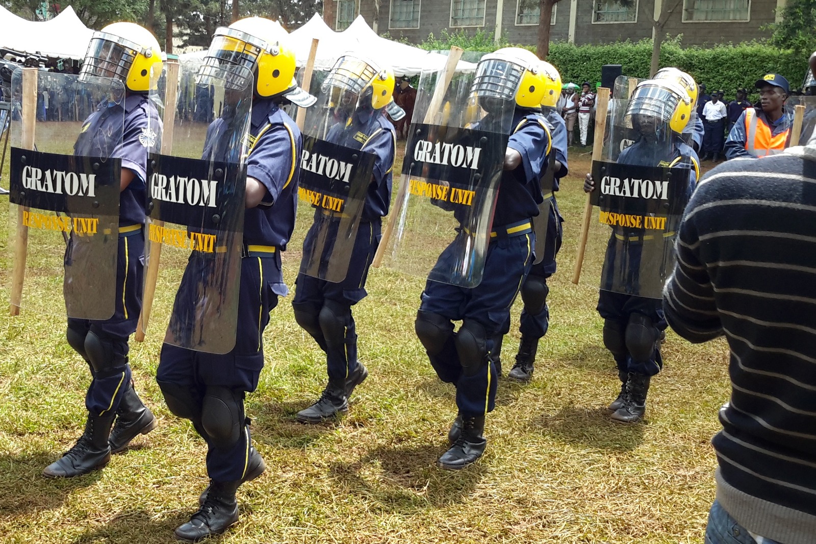 Gratom Babz response unit officers